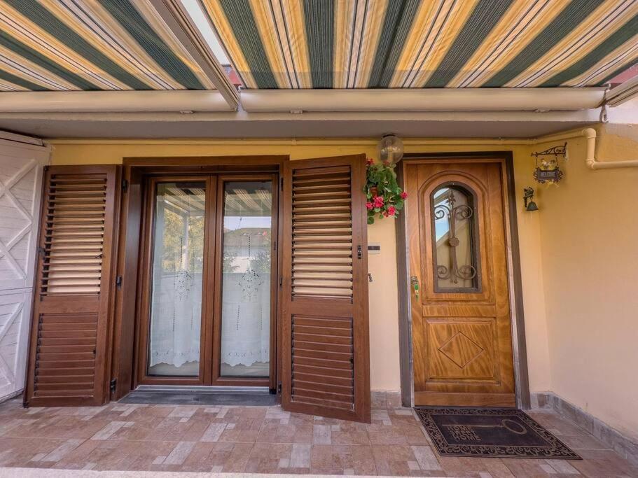 קסטל די סנגרו Free Parking La Bianca Neve Cottage מראה חיצוני תמונה
